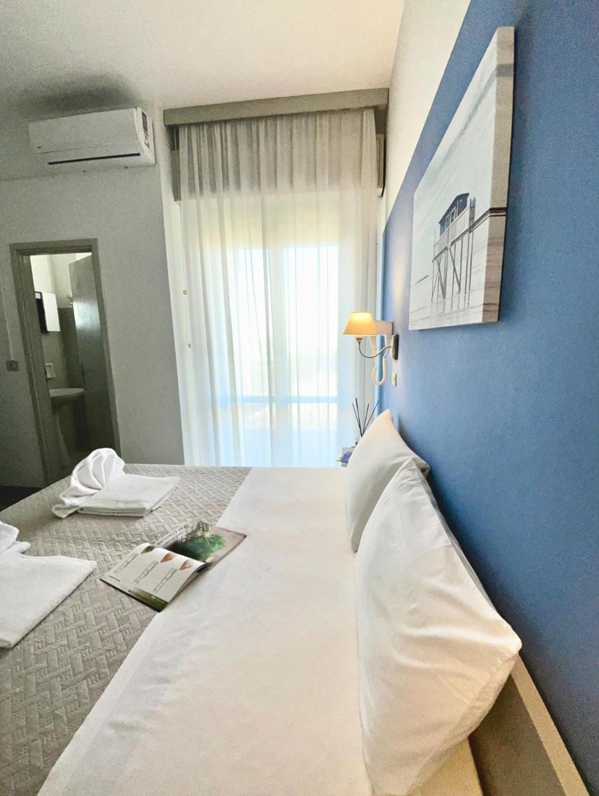 Hotel Alfa Anche In All Inclusive Римини Экстерьер фото