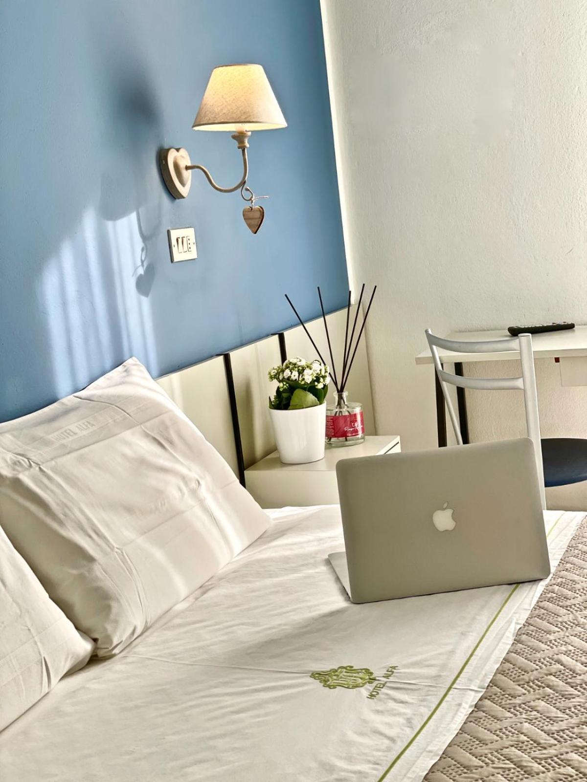 Hotel Alfa Anche In All Inclusive Римини Экстерьер фото