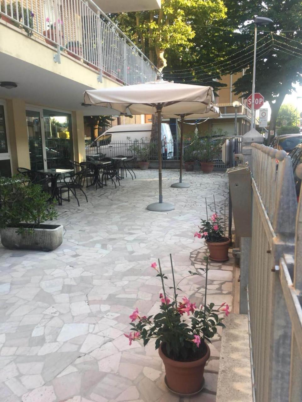 Hotel Alfa Anche In All Inclusive Римини Экстерьер фото